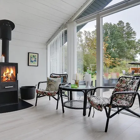 Cozy Home In Glesborg With Wifi Casa de Férias *