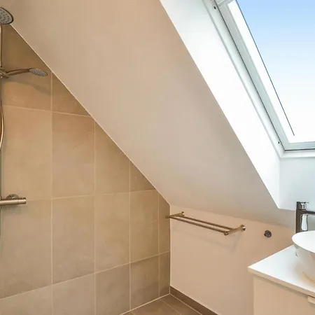 Cozy Home In Glesborg With Wifi
