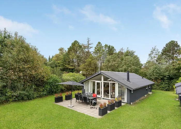 Casa de Férias Three-bedroom In Glesborg