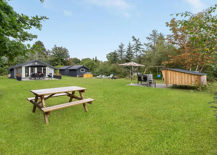 Three-bedroom In * Glesborg