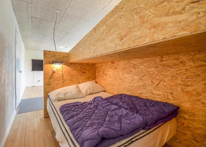 Three-bedroom In Glesborg