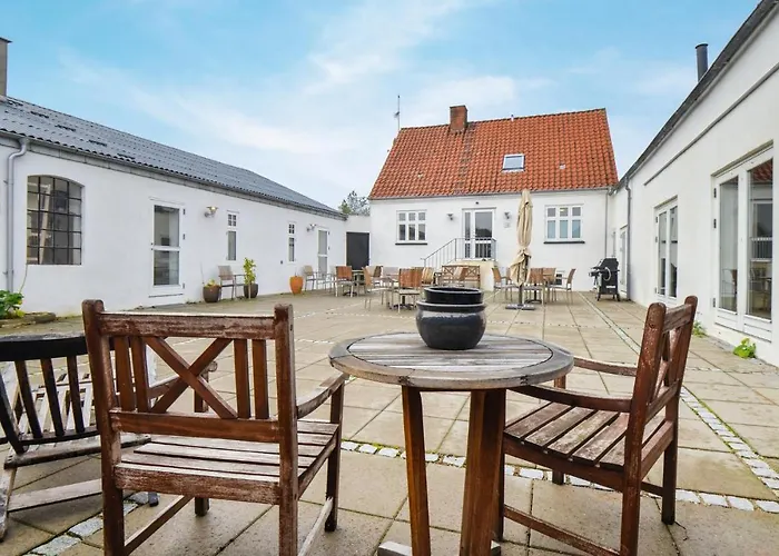 Three-bedroom In * Glesborg