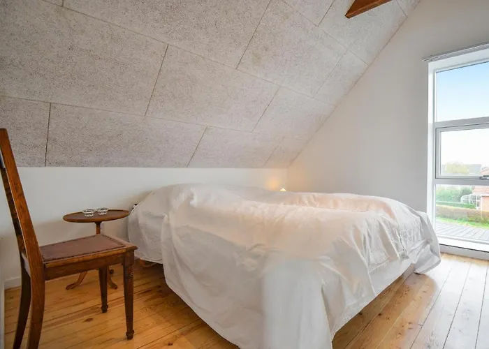 Three-bedroom In Glesborg