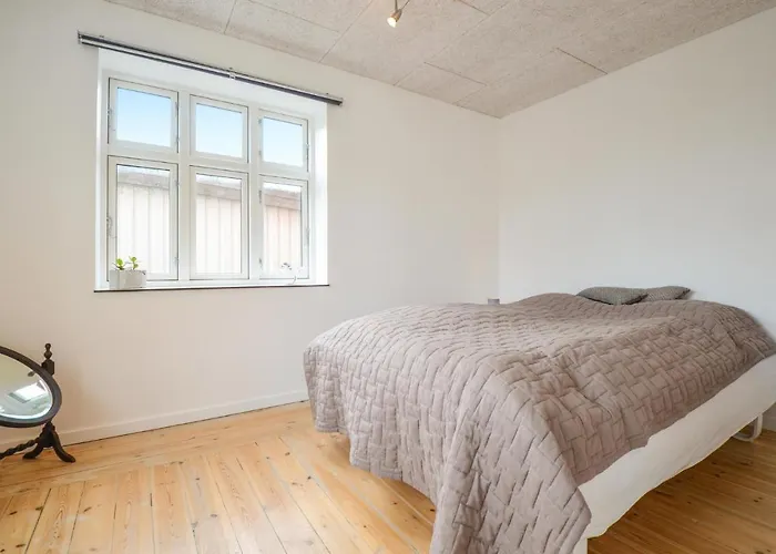 Three-bedroom In * Glesborg